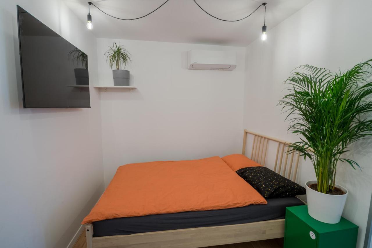 Pomodoro Rooms Загреб Екстериор снимка